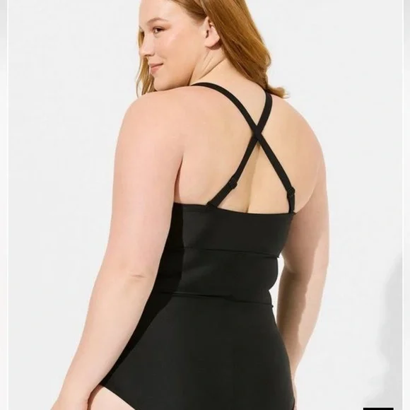 New! Torrid sz 4 Wireless Lattice Front One Piece Swimsuit 4X - Picture 4 of 4
